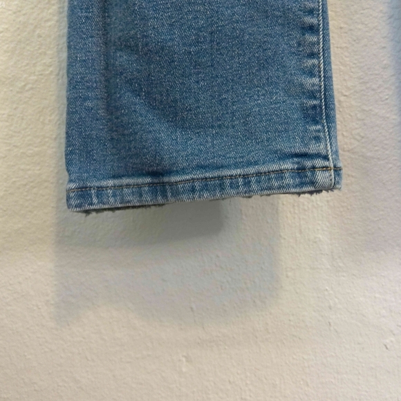 GOOD AMERICAN JEANS - Picture 2 of 9